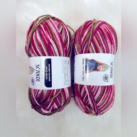 2 Skeins - Scandi - Loops & Threads Yarn - Picture 5 of 5